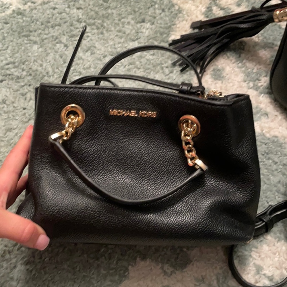 Micheal Kors crossbody